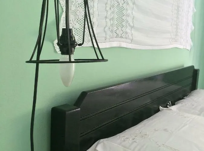 Pensionat Studio Kostas Asprogerakata